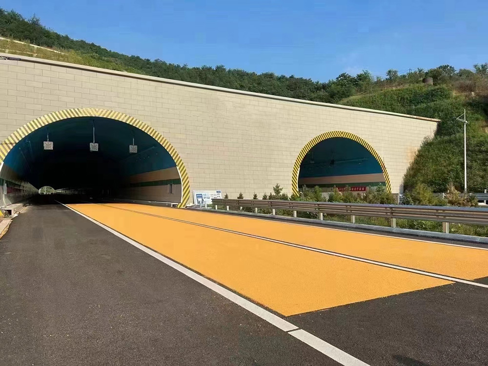 福建漳州隧道----陶瓷颗粒彩色防滑